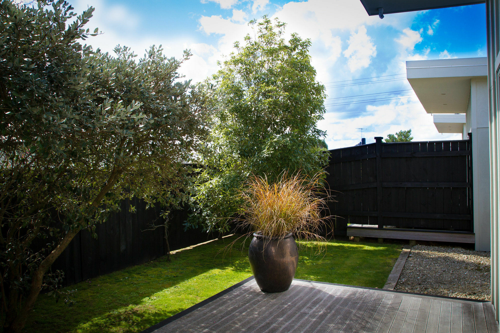 Villa Two Four Cologne Martinborough Esterno foto